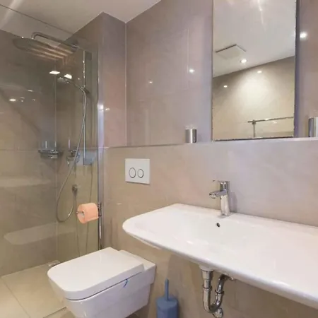 With Pool In Krk-insel Krk 45783 Appartement *