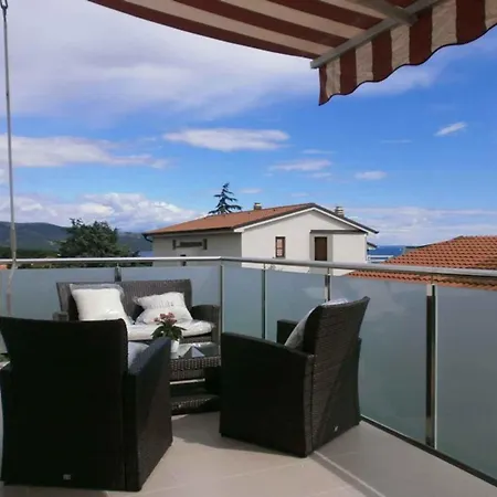 With Pool In Krk-insel Krk 45783 Appartement