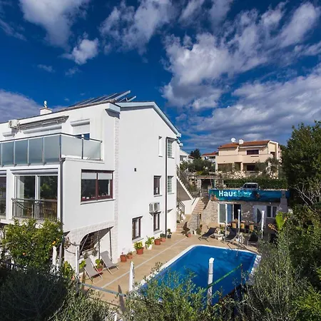 With Pool In Krk-insel Krk 45783 Appartement *