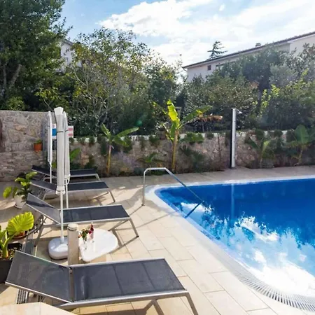 Appartement With Pool In Krk-insel Krk 45783